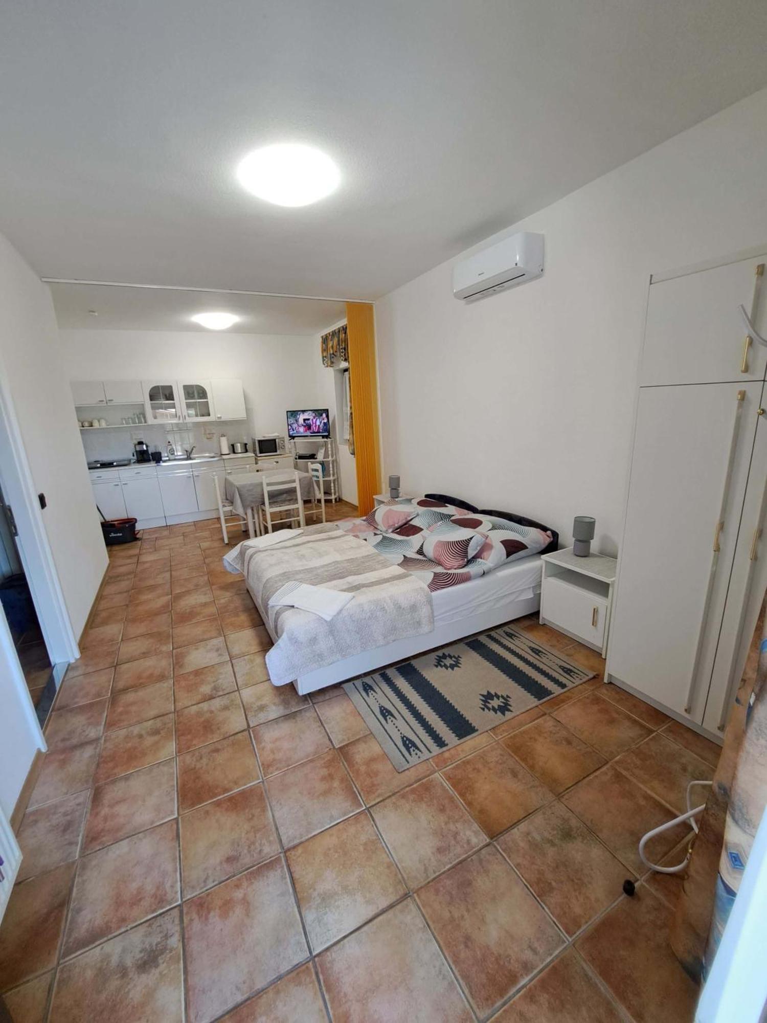Istvan Apartmanok Keszthely Eksteriør bilde